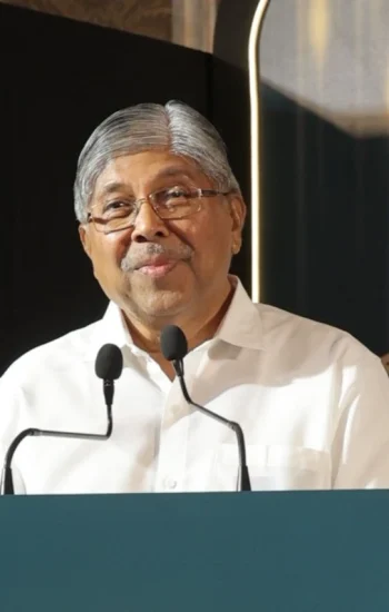 Mr. Chandrakant Patil, Hon'ble Cabinet Minister for Higher & Technical Education and Parliamentary Affairs, Government of Maharashtra, addressing the ceremony as the Chief Guest.